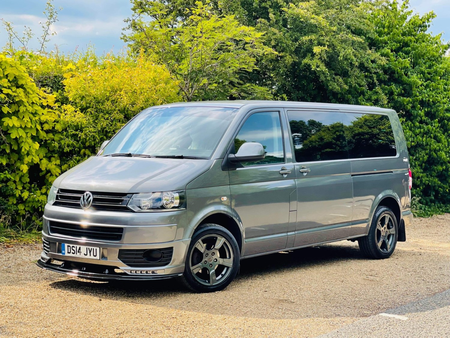 Volkswagen TRANSPORTER SHUTTLE Listing Image