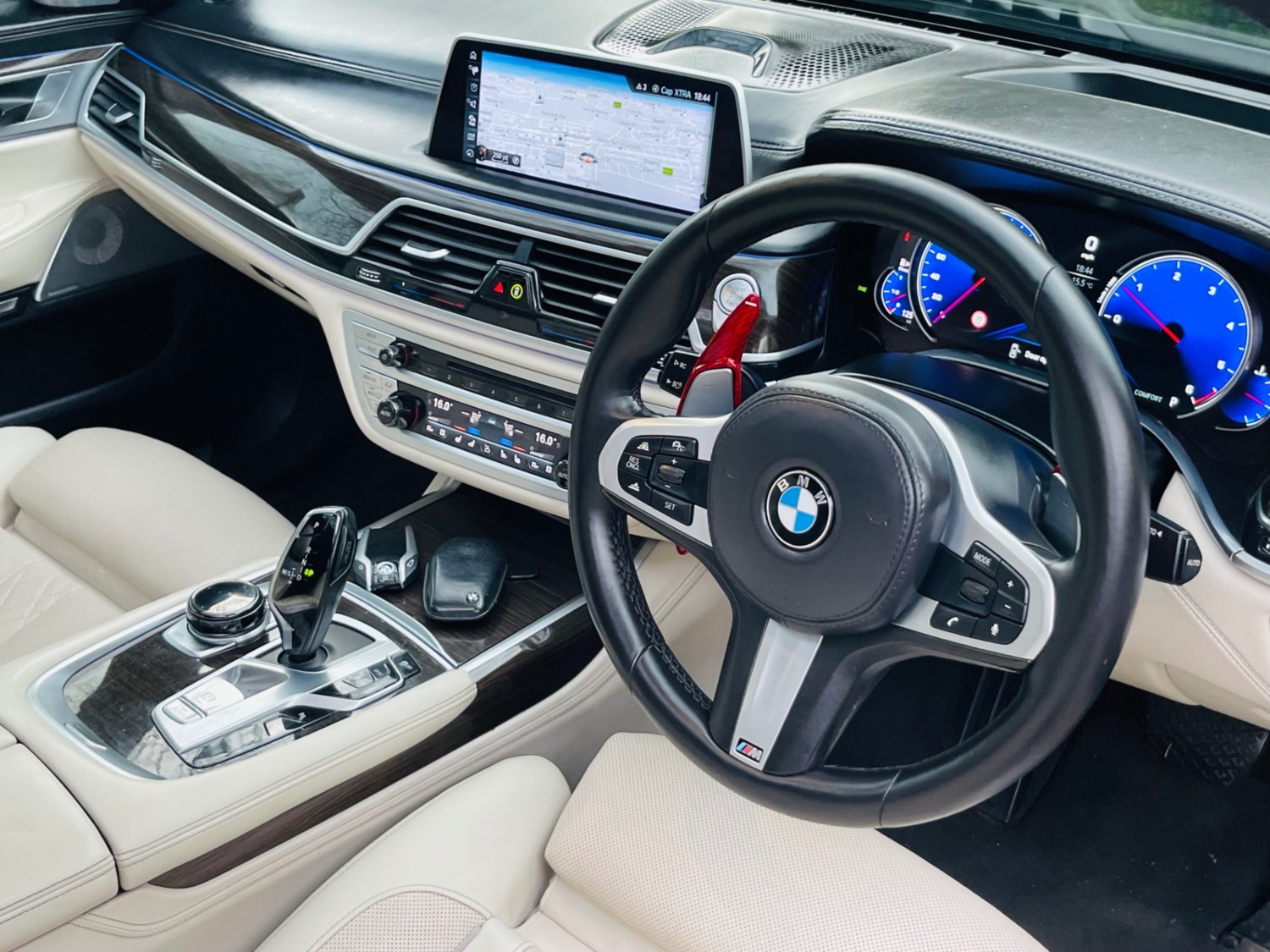 BMW 7 Series Listing Image