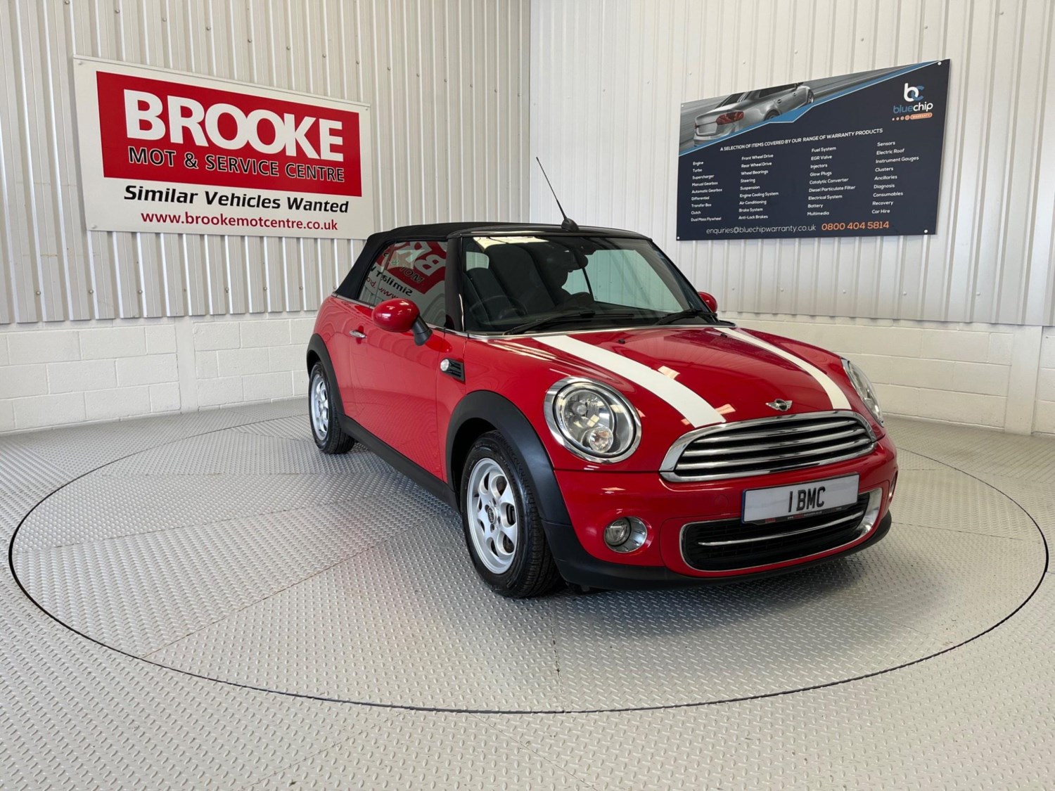 MINI Convertible Listing Image