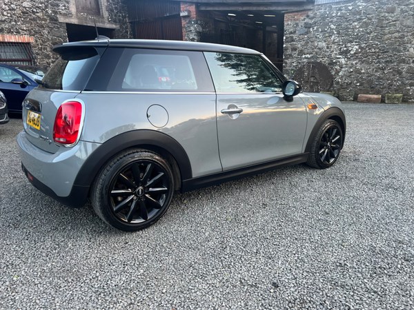 MINI Hatch Listing Image