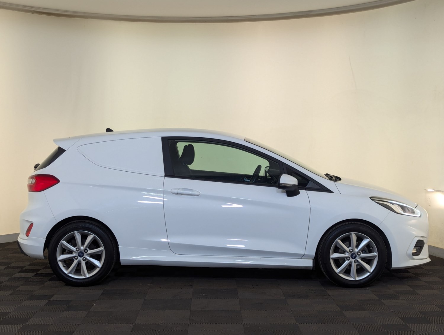 Ford Fiesta Listing Image