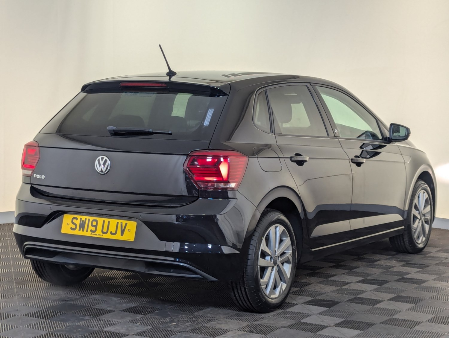 Volkswagen Polo Listing Image