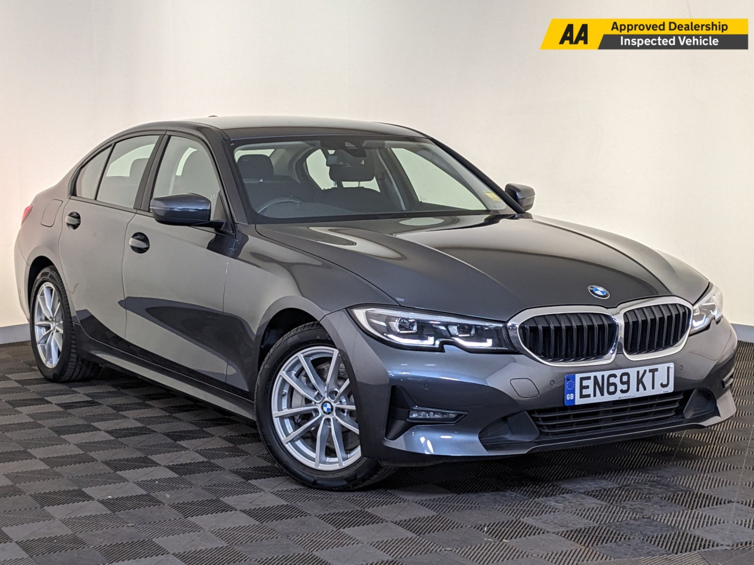 BMW 3 Series Listing Image