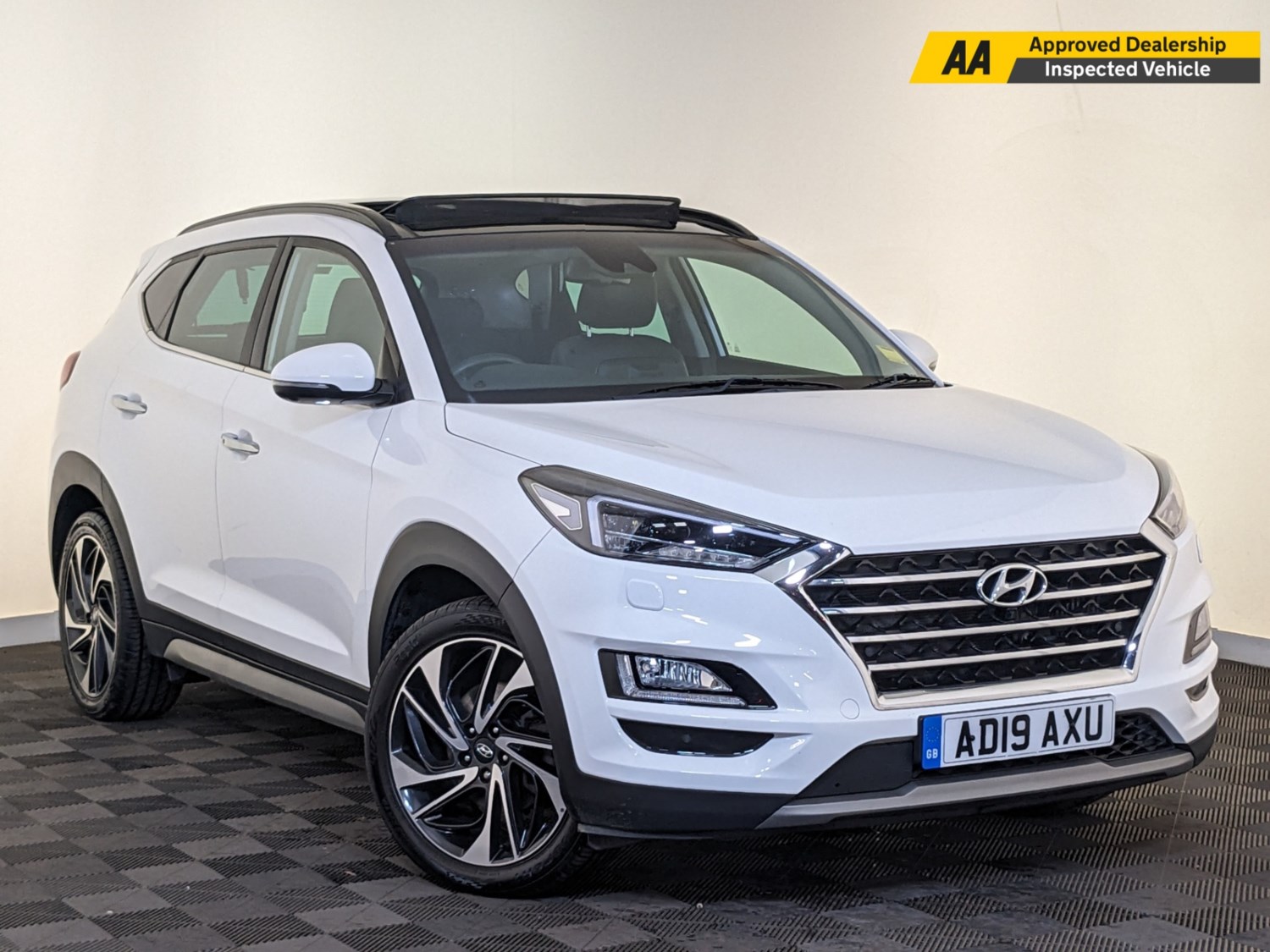 Hyundai TUCSON Listing Image