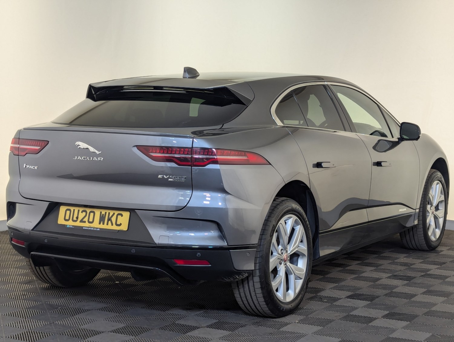 Jaguar I-PACE Listing Image