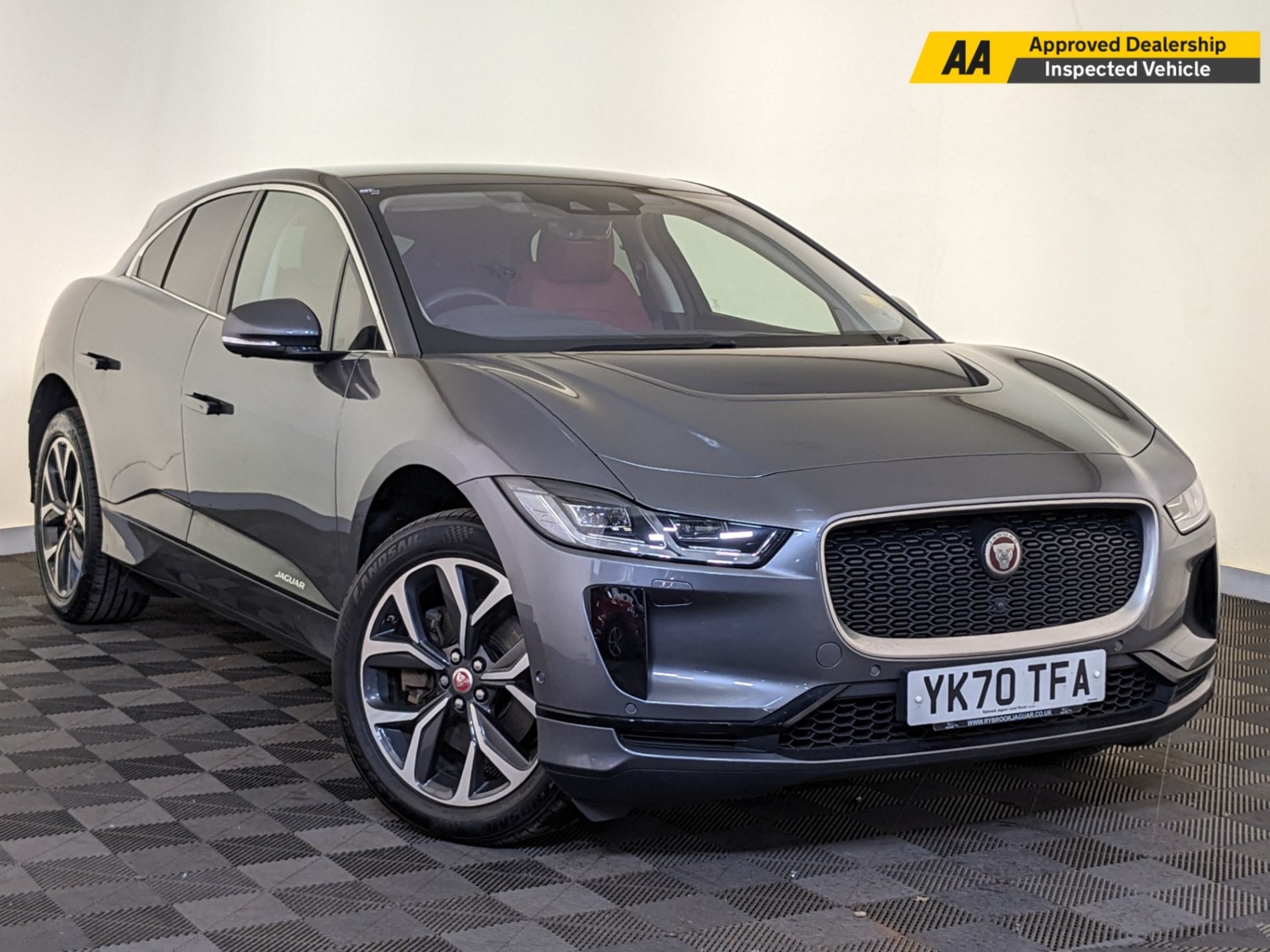 Jaguar I-PACE Listing Image