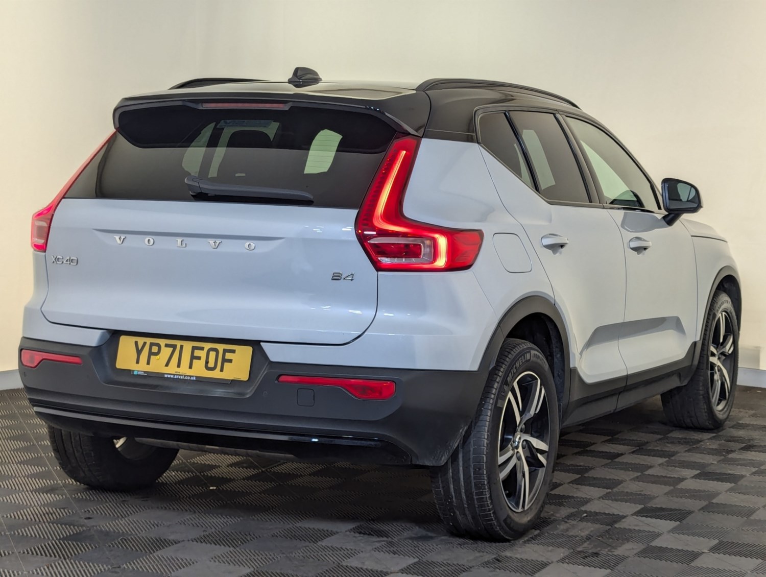 Volvo XC40 Listing Image