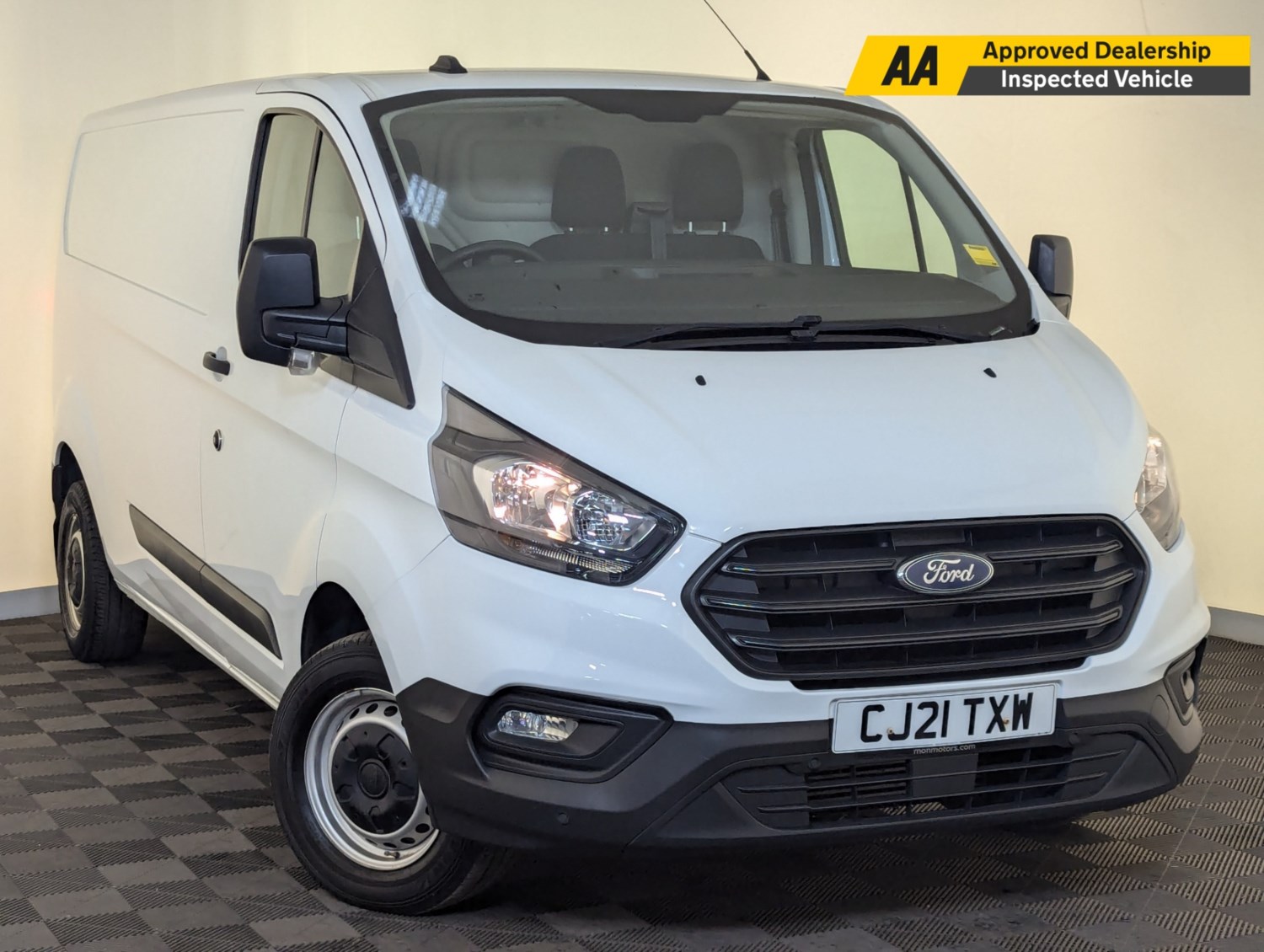 Ford Transit Custom Listing Image