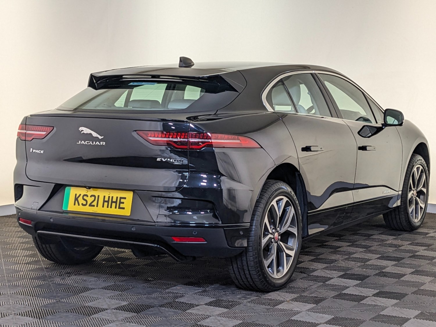 Jaguar I-PACE Listing Image