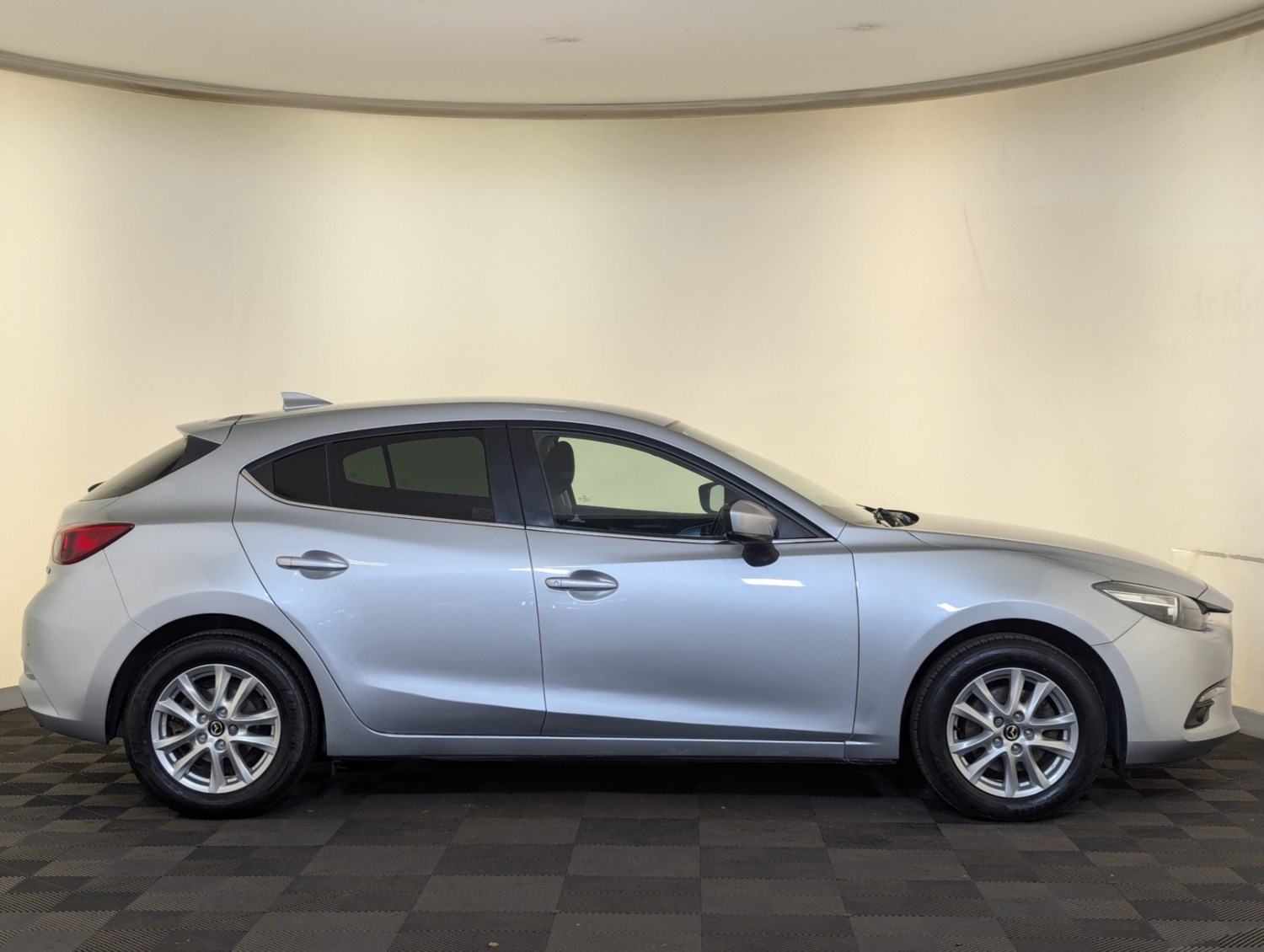 Mazda 3 Listing Image