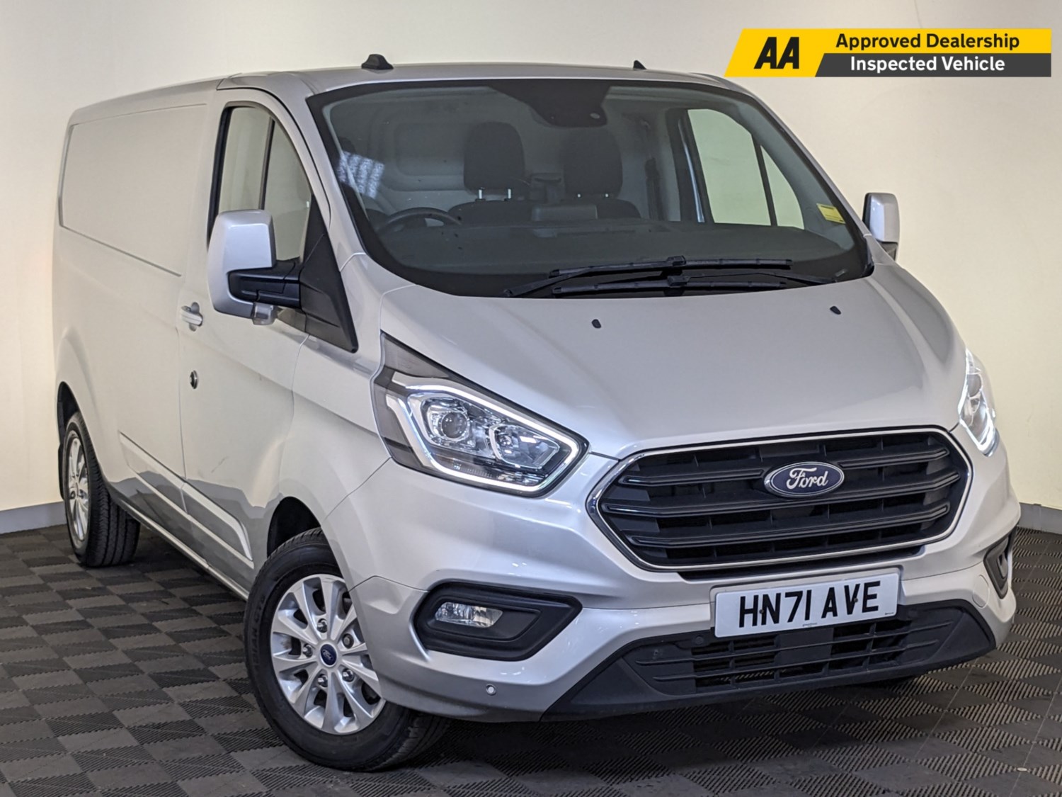 Ford Transit Custom Listing Image