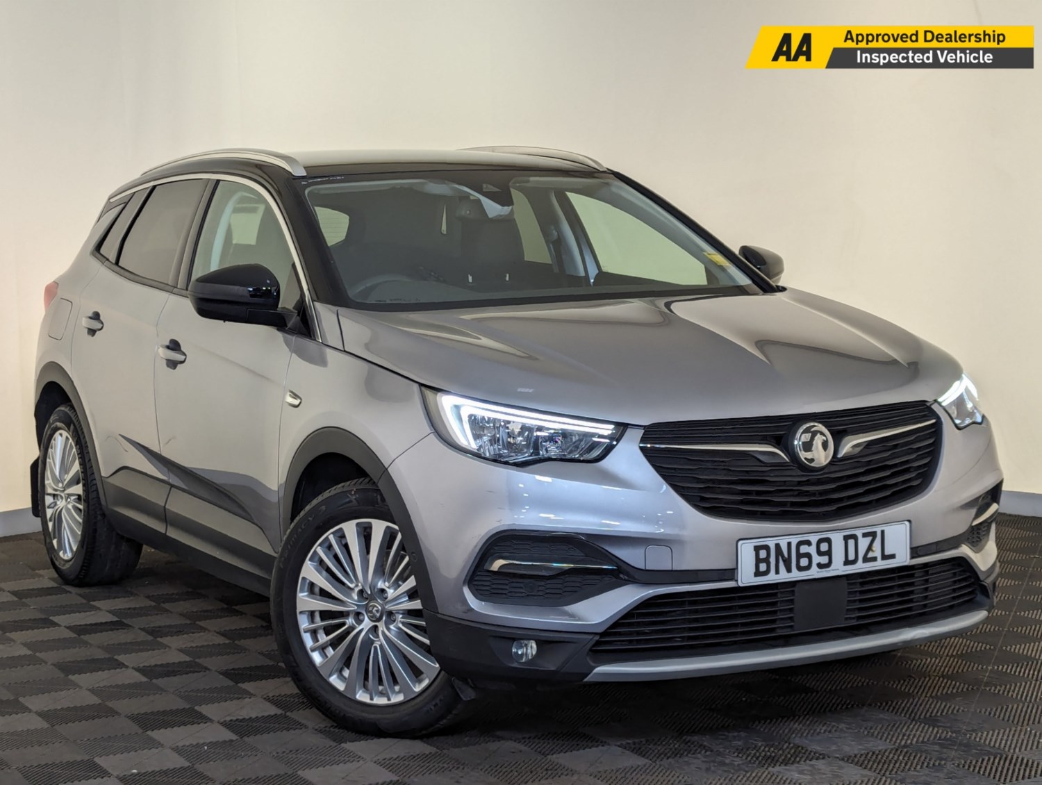 Vauxhall Grandland X Listing Image