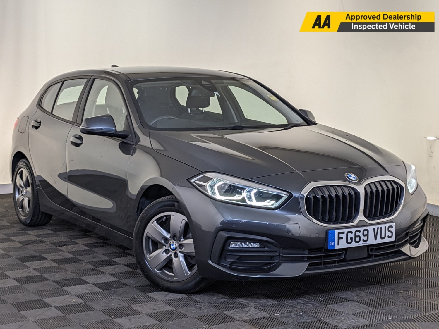 BMW 1 Series Listing Image