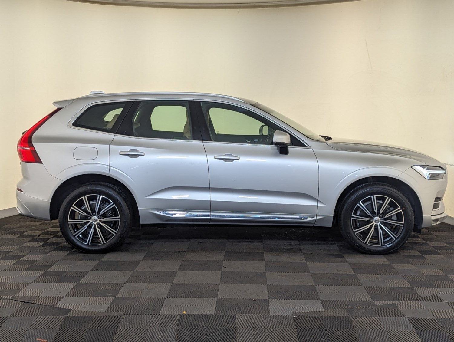 Volvo XC60 Listing Image