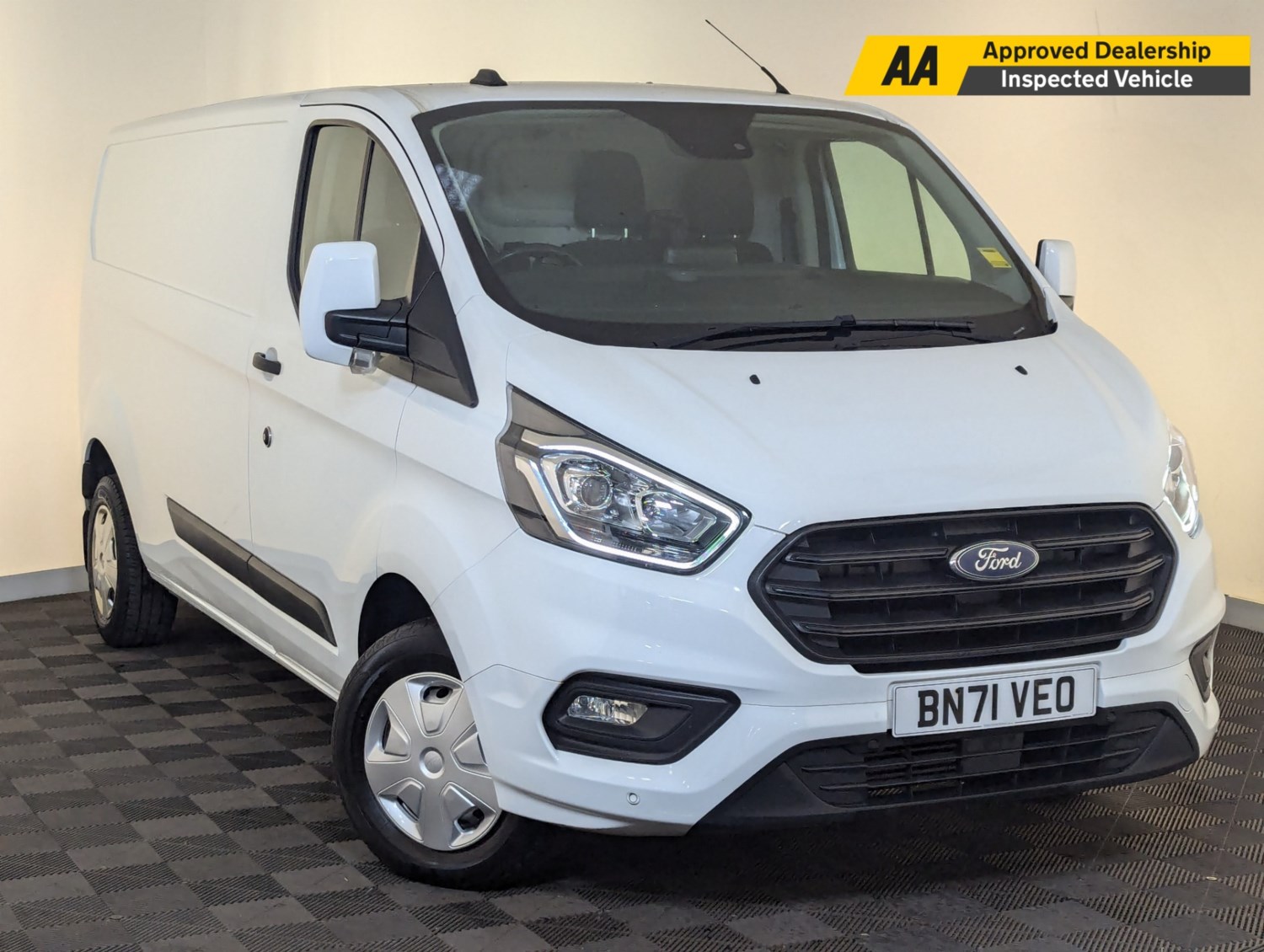 Ford Transit Custom Listing Image