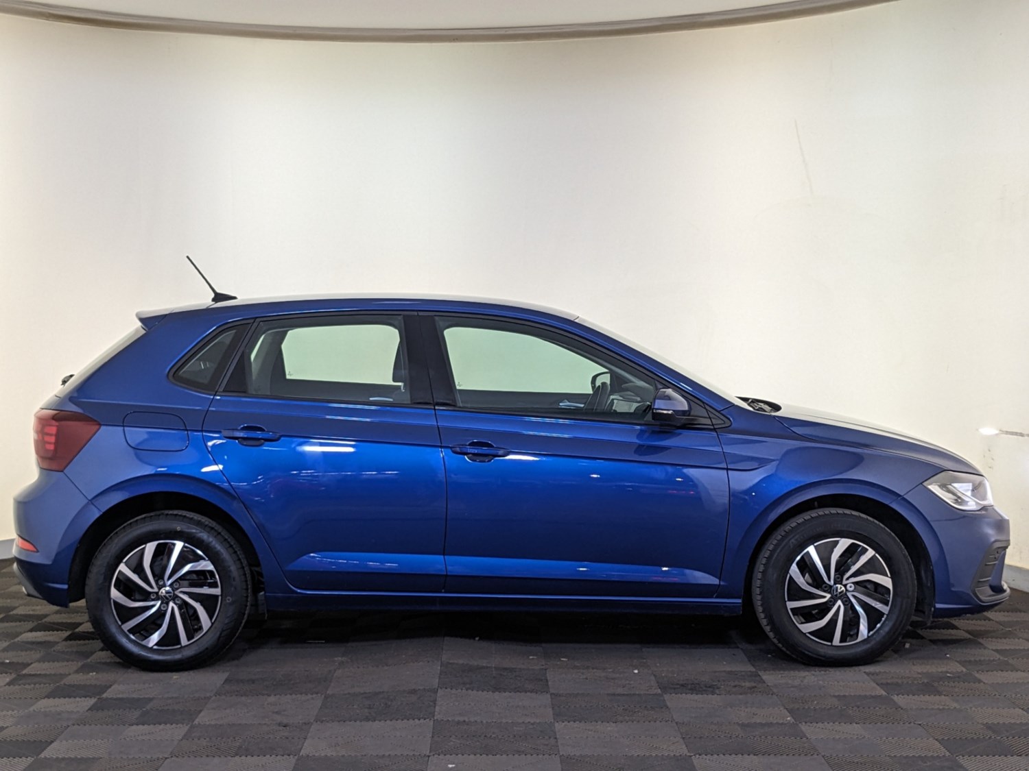 Volkswagen Polo Listing Image