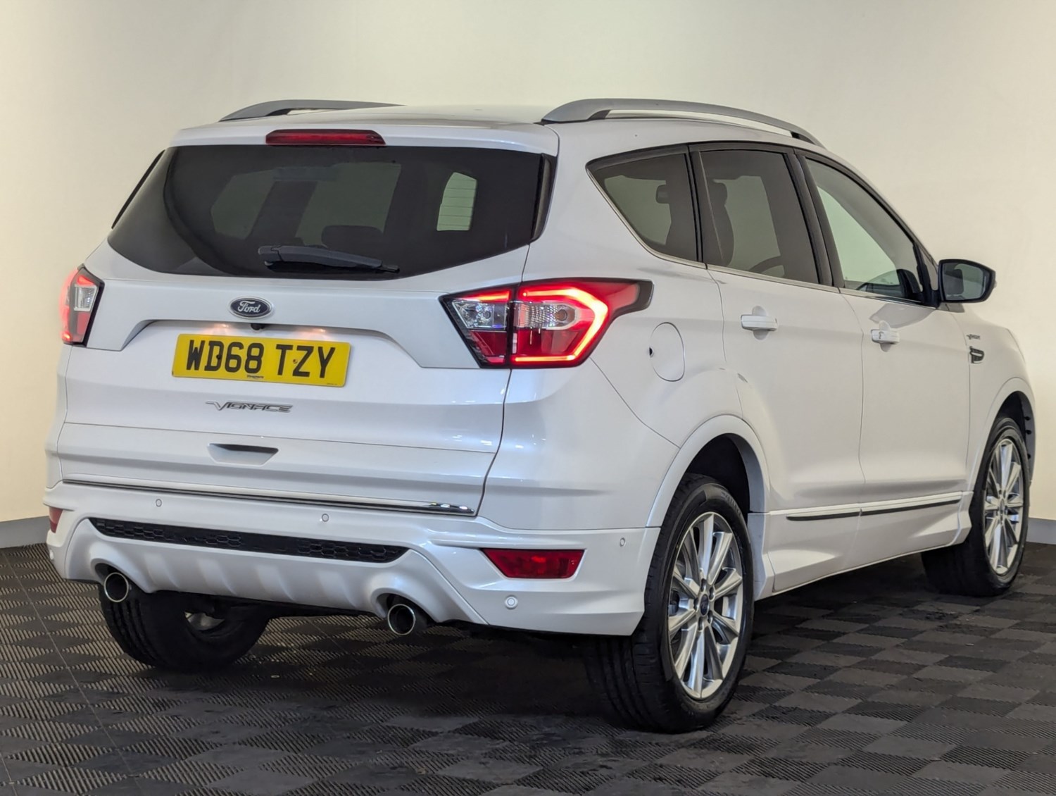 Ford KUGA VIGNALE Listing Image