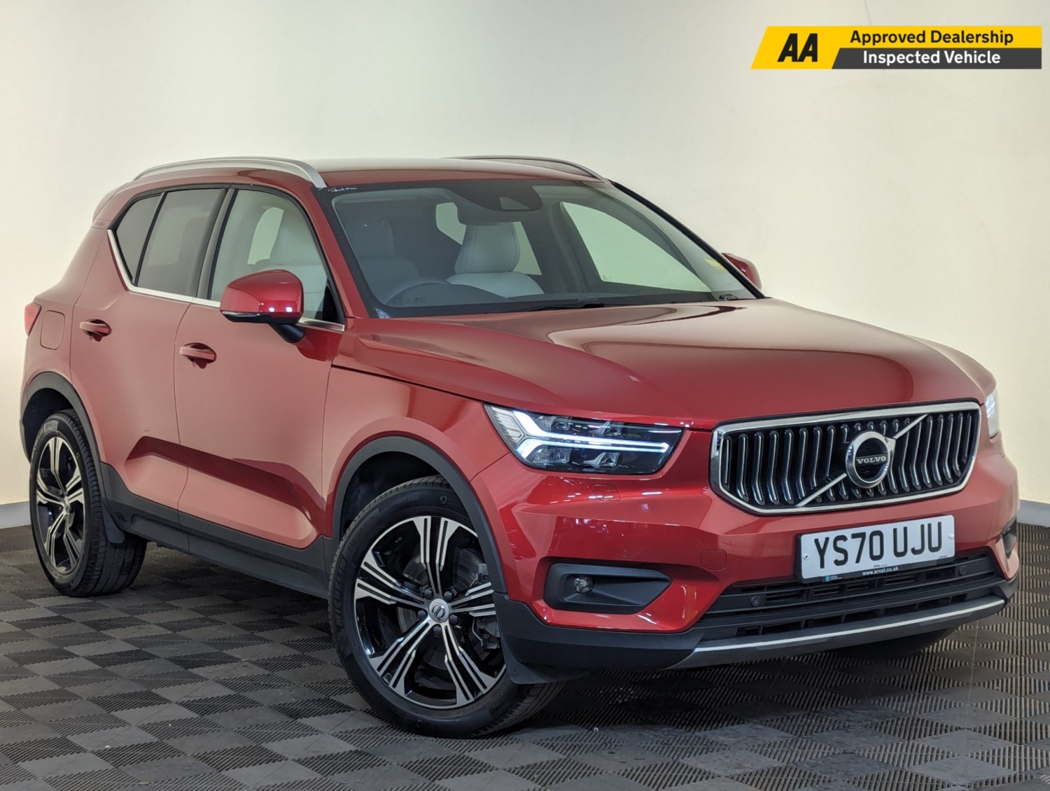 Volvo XC40 Listing Image