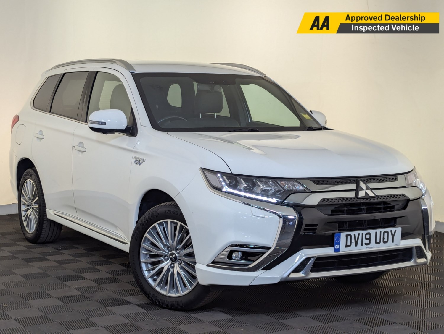 Mitsubishi Outlander Listing Image