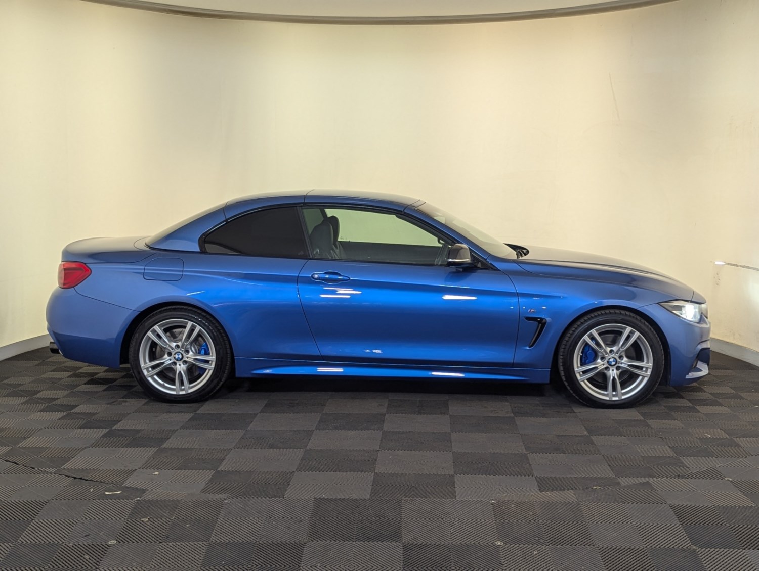 BMW 4 Series Listing Image