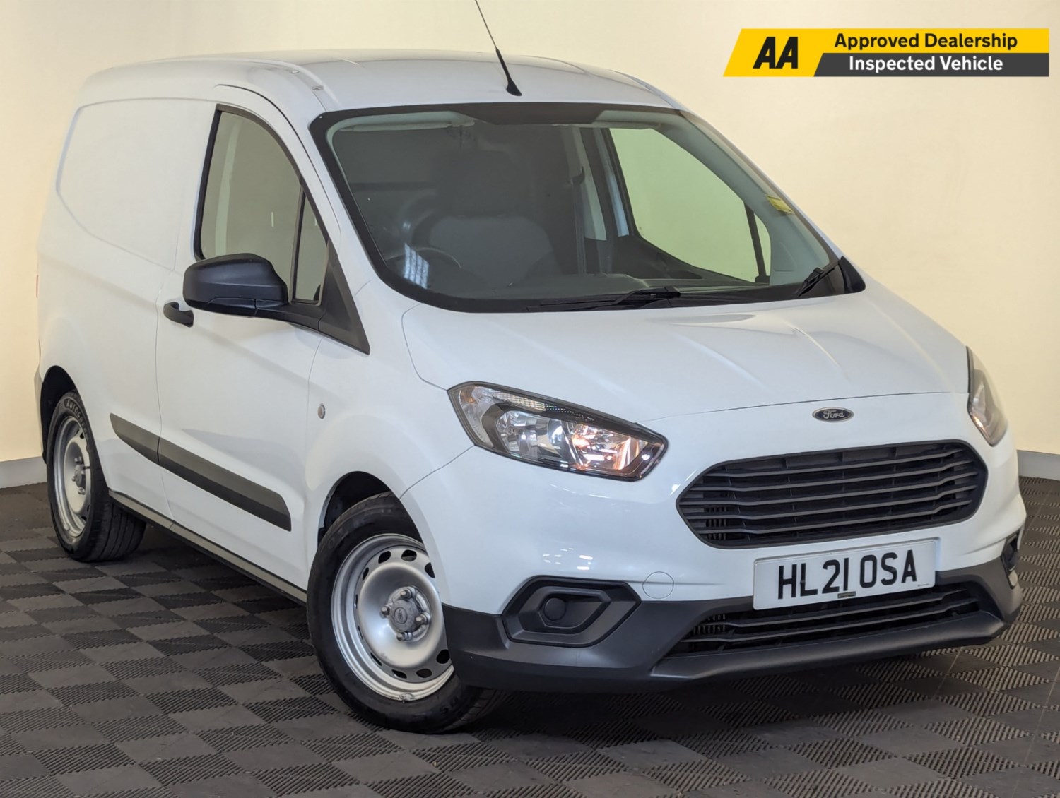 Ford Transit Courier Listing Image