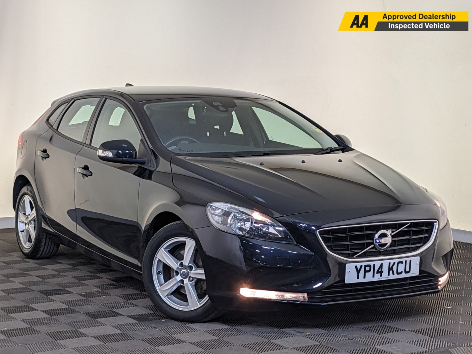 Volvo V40 Listing Image