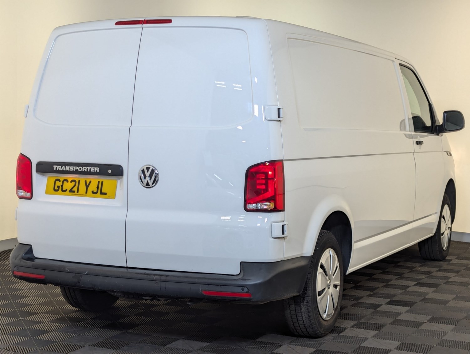 Volkswagen Transporter Listing Image