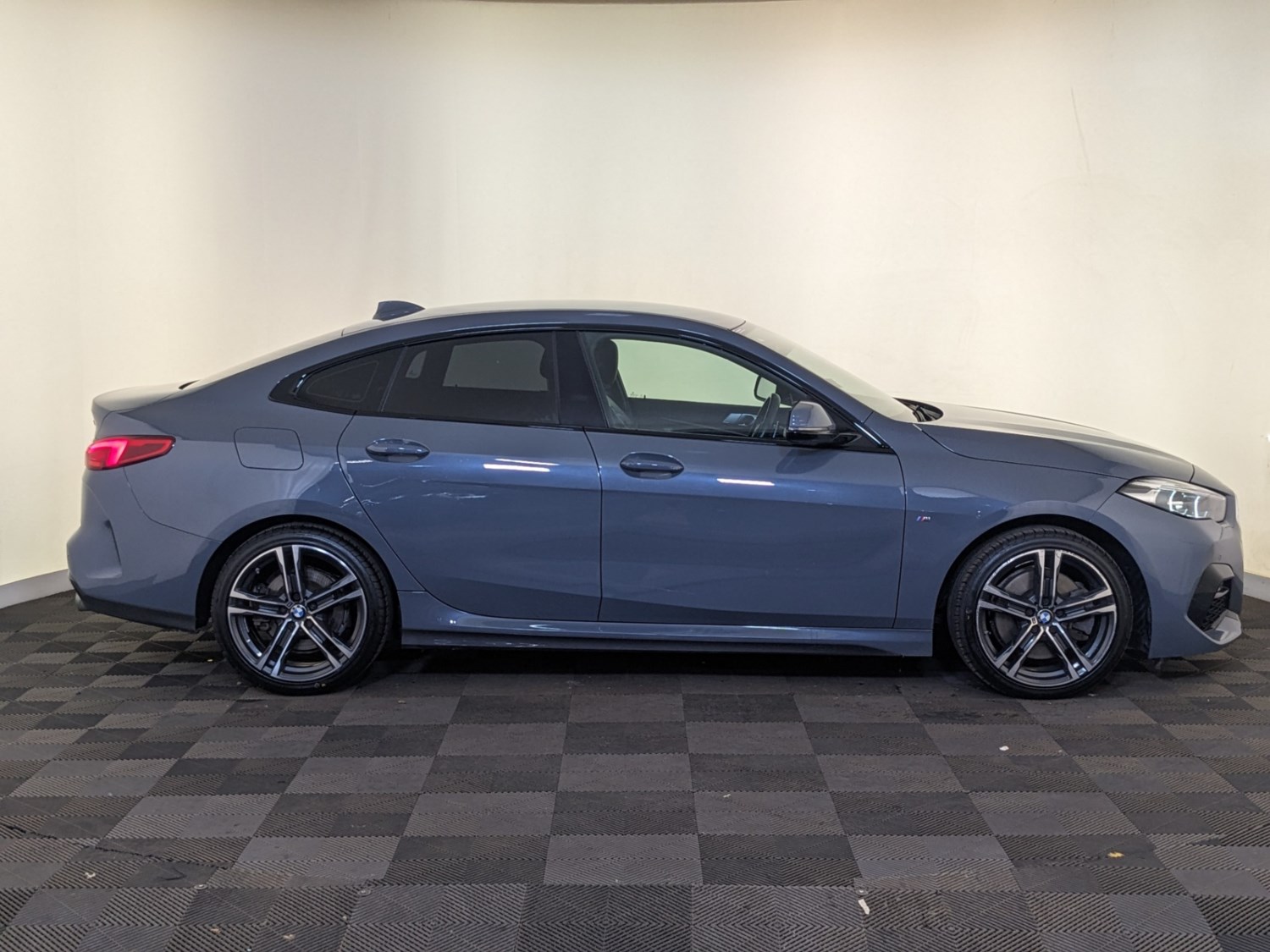 BMW 2 Series Listing Image