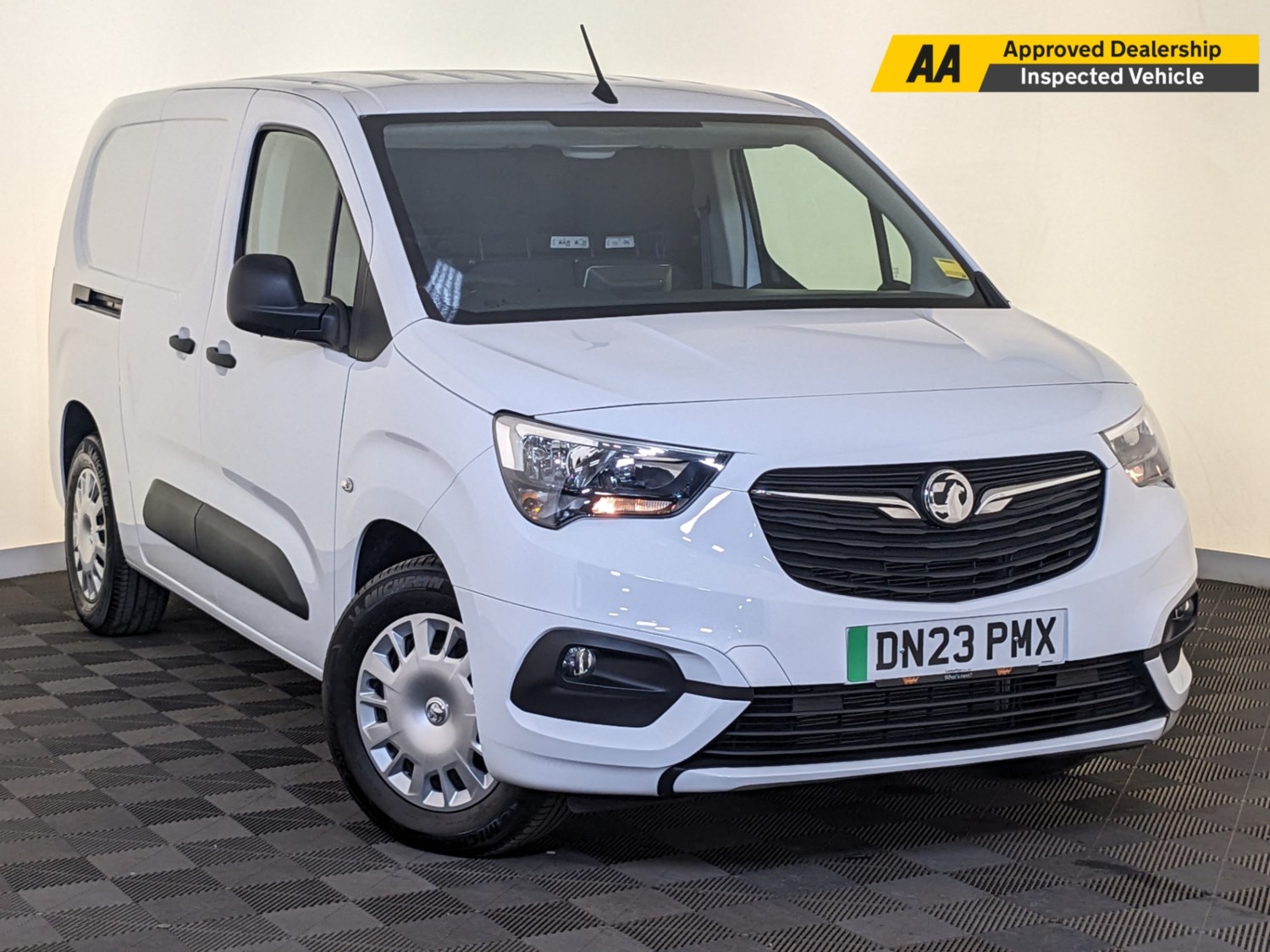 Vauxhall Combo Listing Image