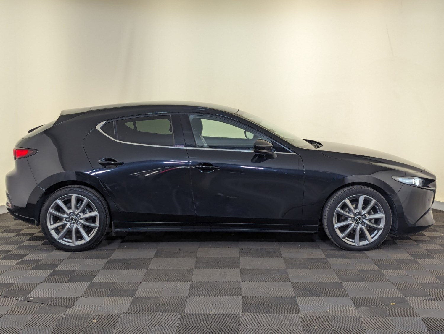 Mazda 3 Listing Image