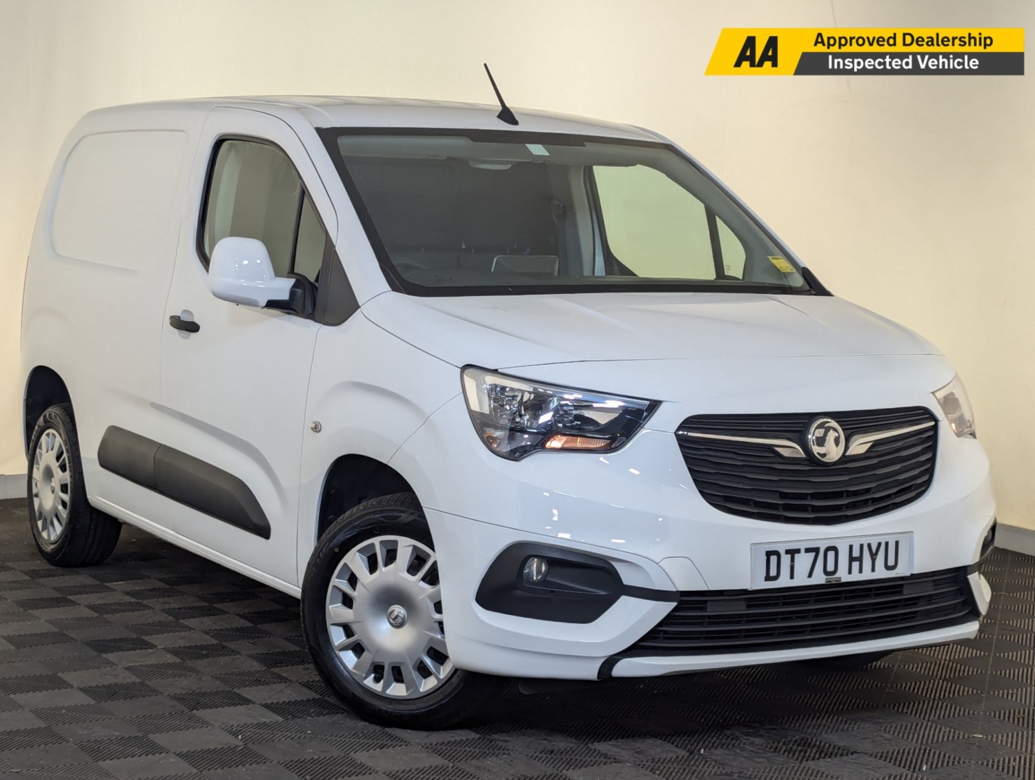 Vauxhall Combo Listing Image