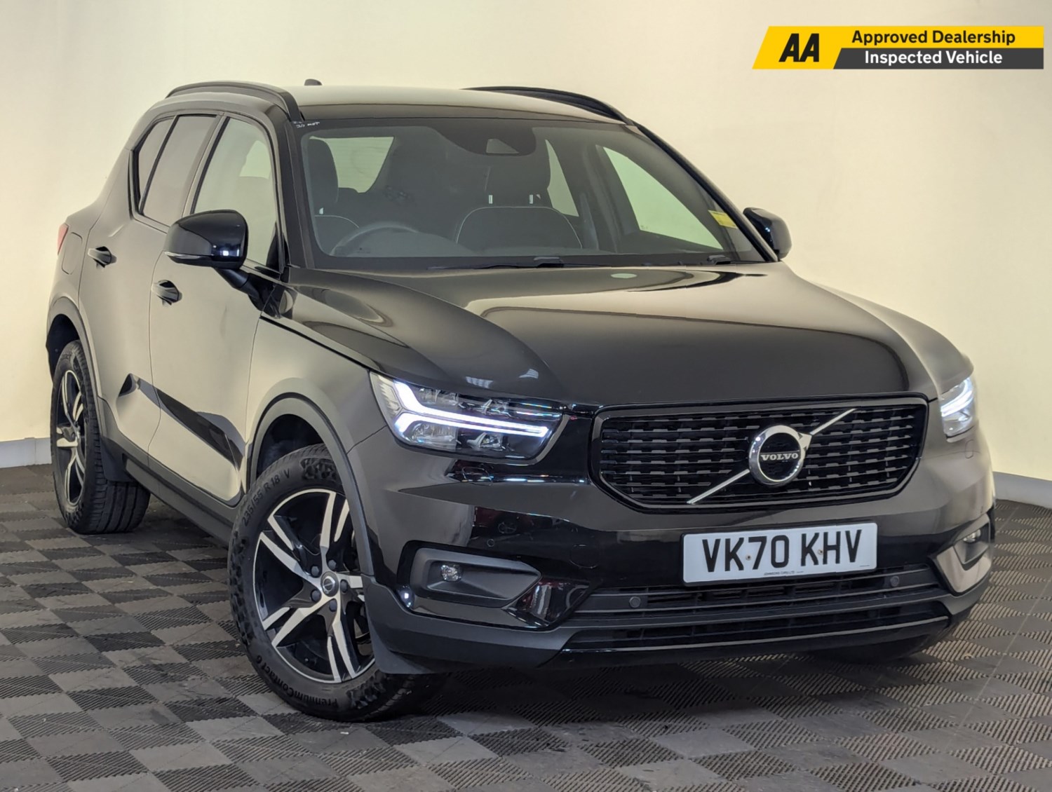 Volvo XC40 Listing Image