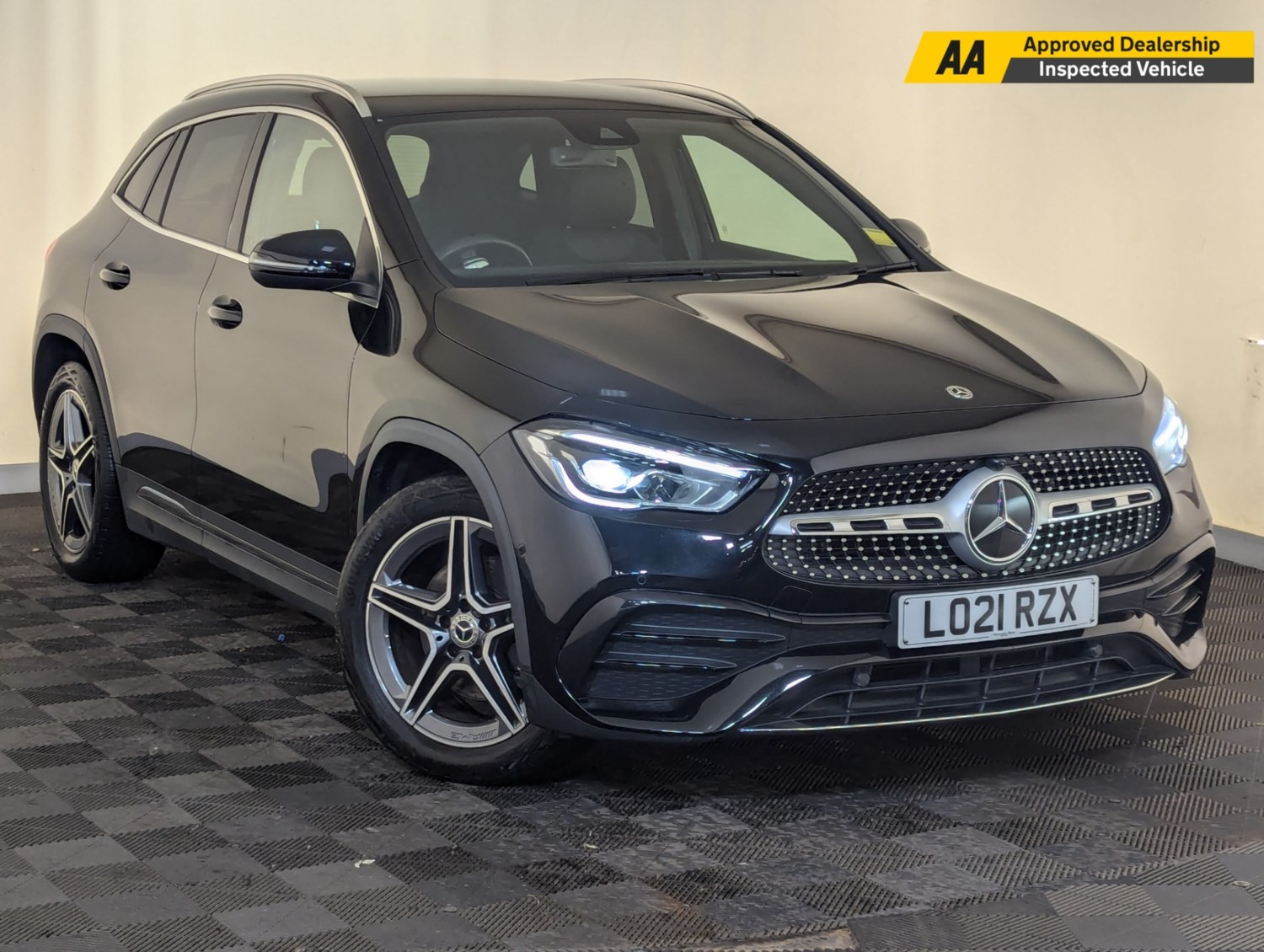 Mercedes-Benz GLA Listing Image