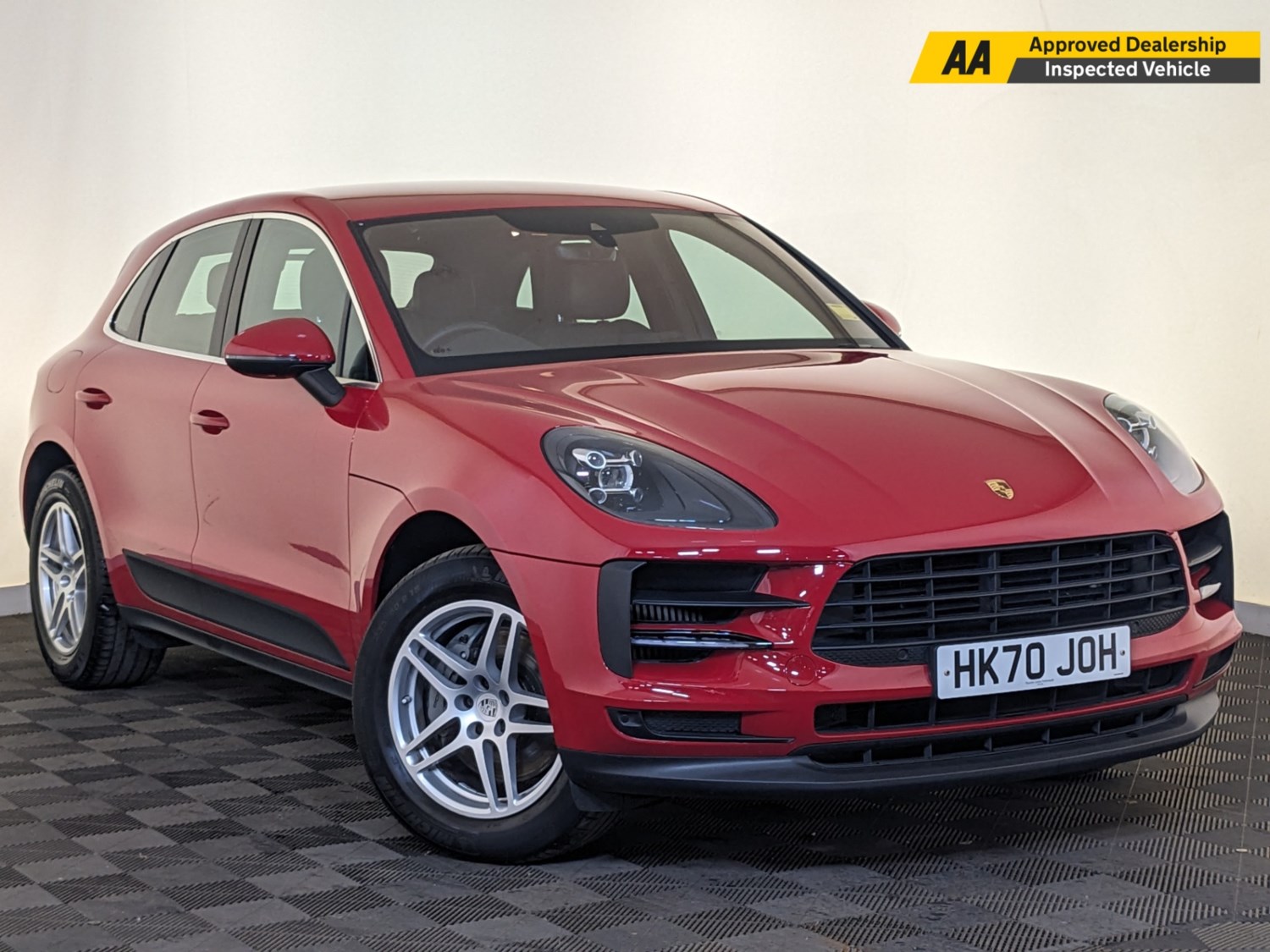 Porsche Macan Listing Image