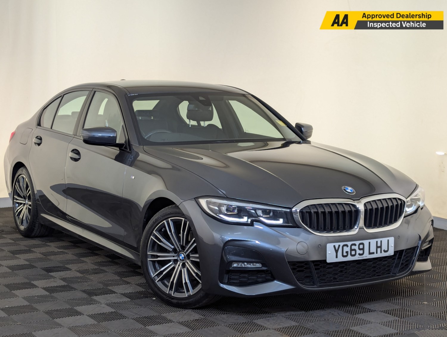 BMW 3 Series Listing Image