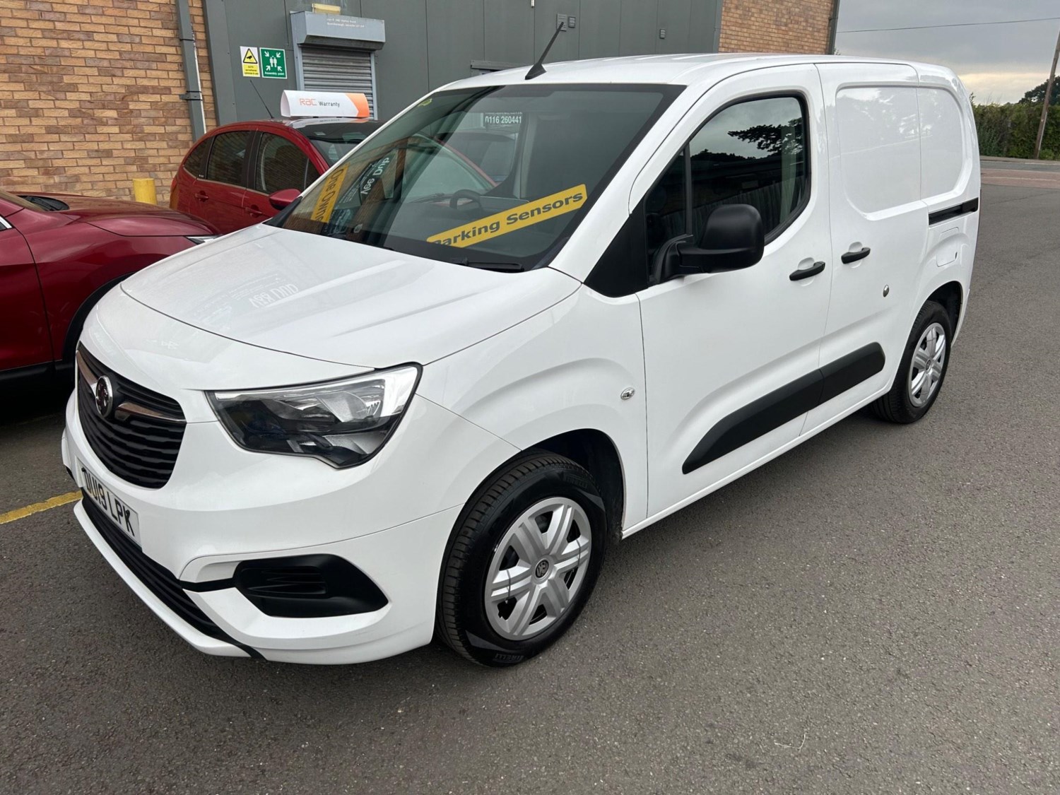 Vauxhall Combo Listing Image