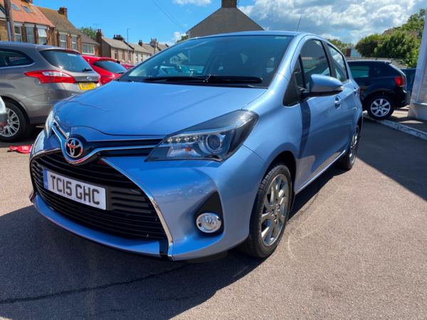 2015 (15) Toyota Yaris 1.33 VVT-i Excel 5dr CVT For Sale In Broadstairs, Kent