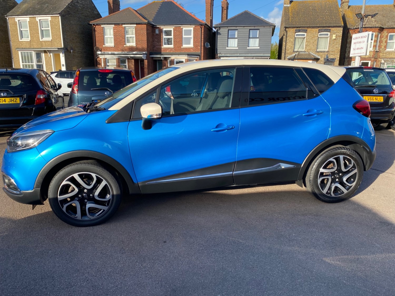 Renault Captur Listing Image