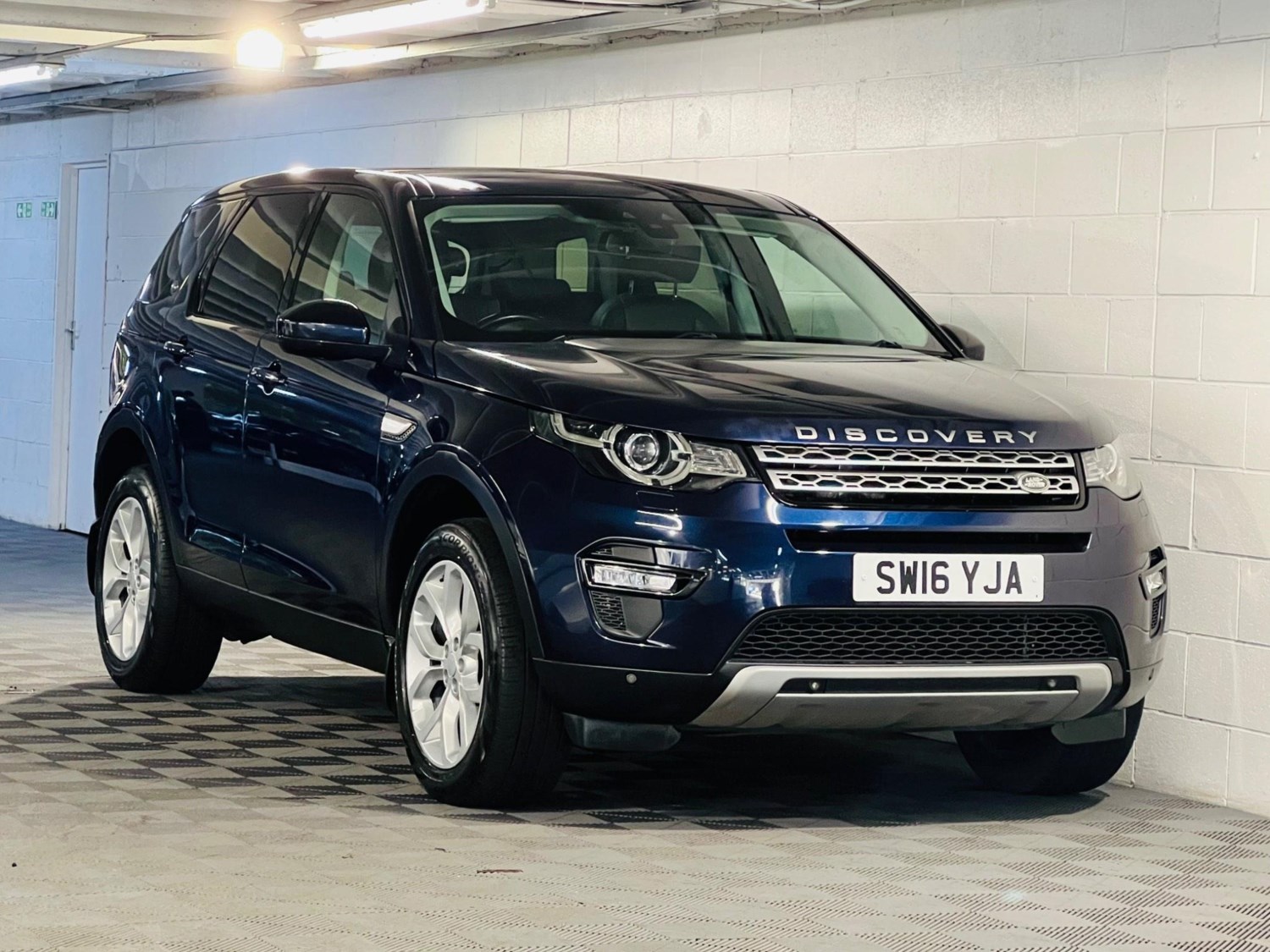 Land Rover Discovery Sport Listing Image