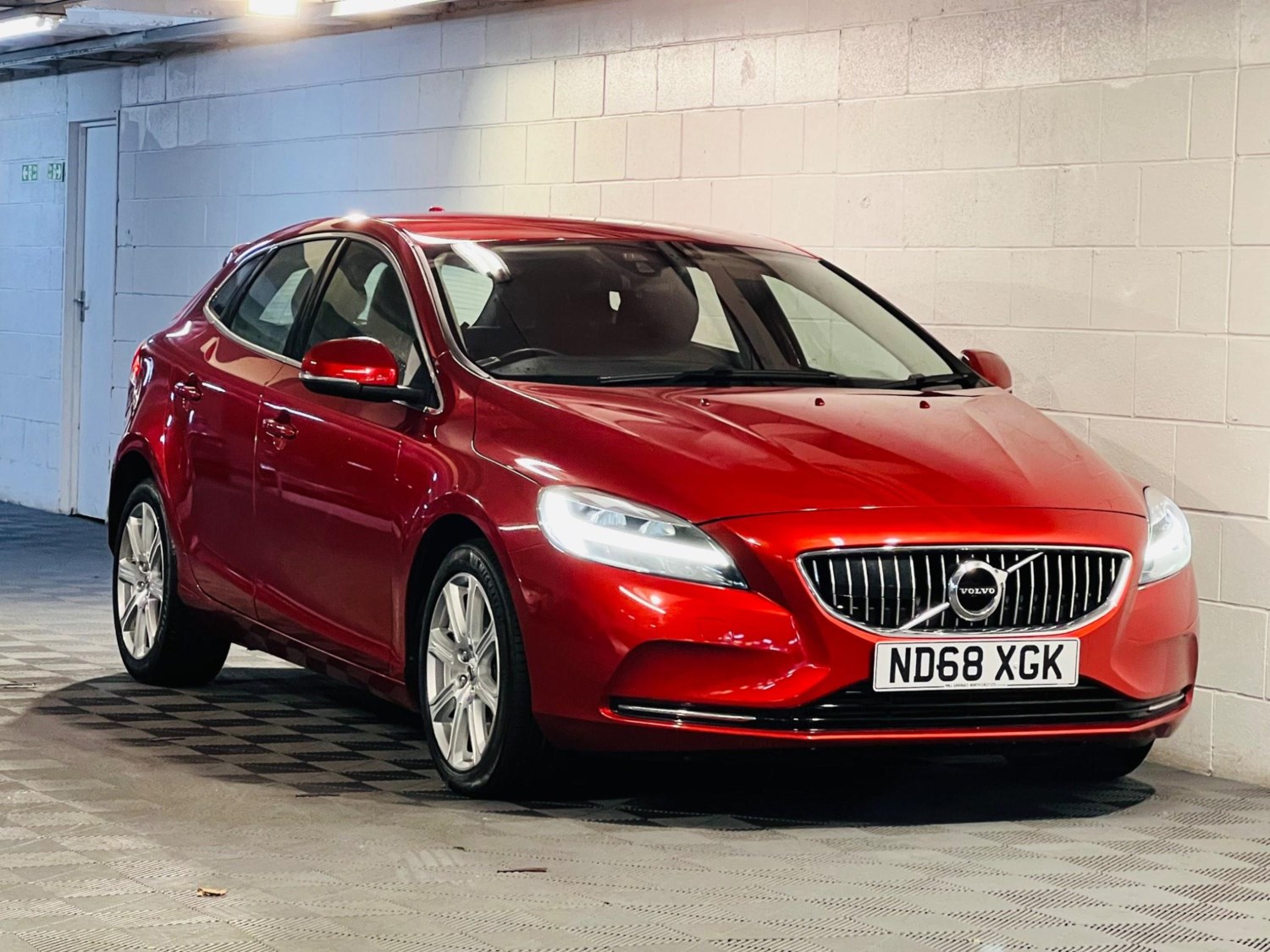 Volvo V40 Listing Image