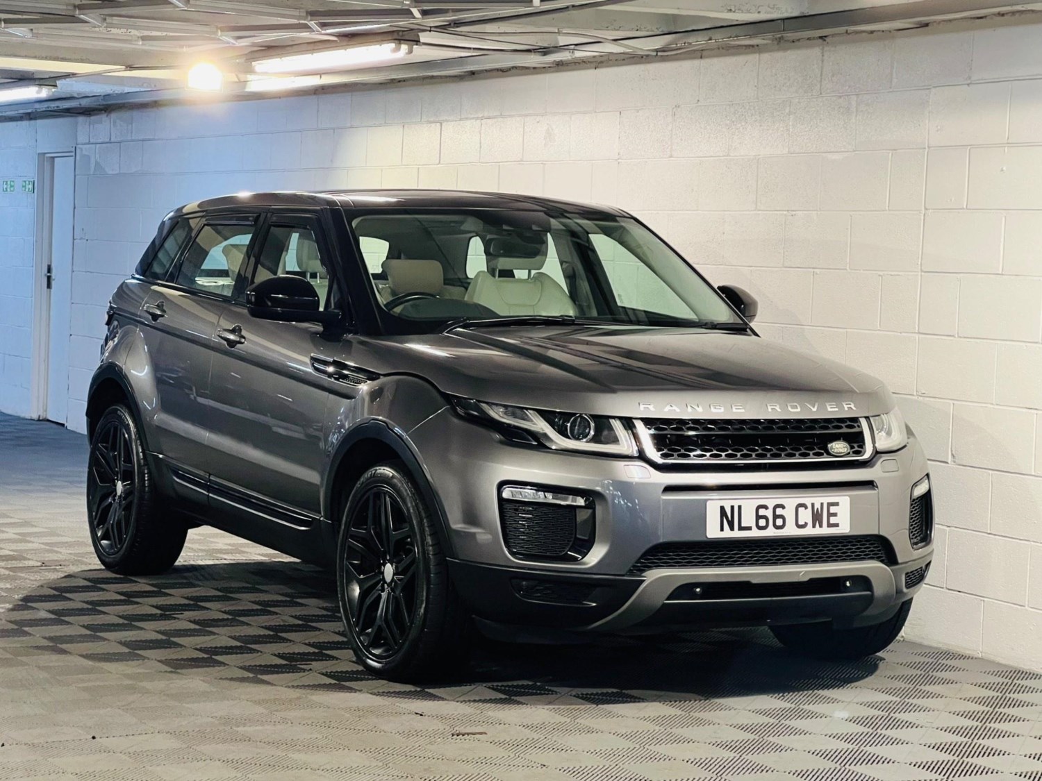 Land Rover Range Rover Evoque Listing Image