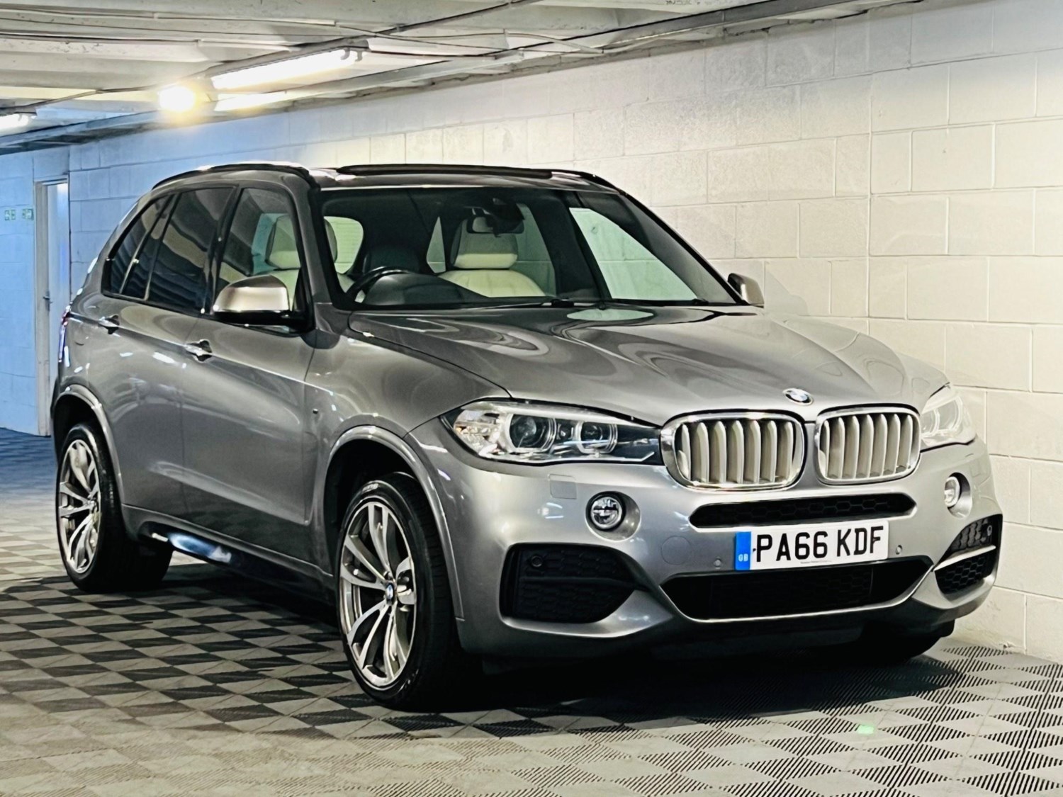 BMW X5 Listing Image