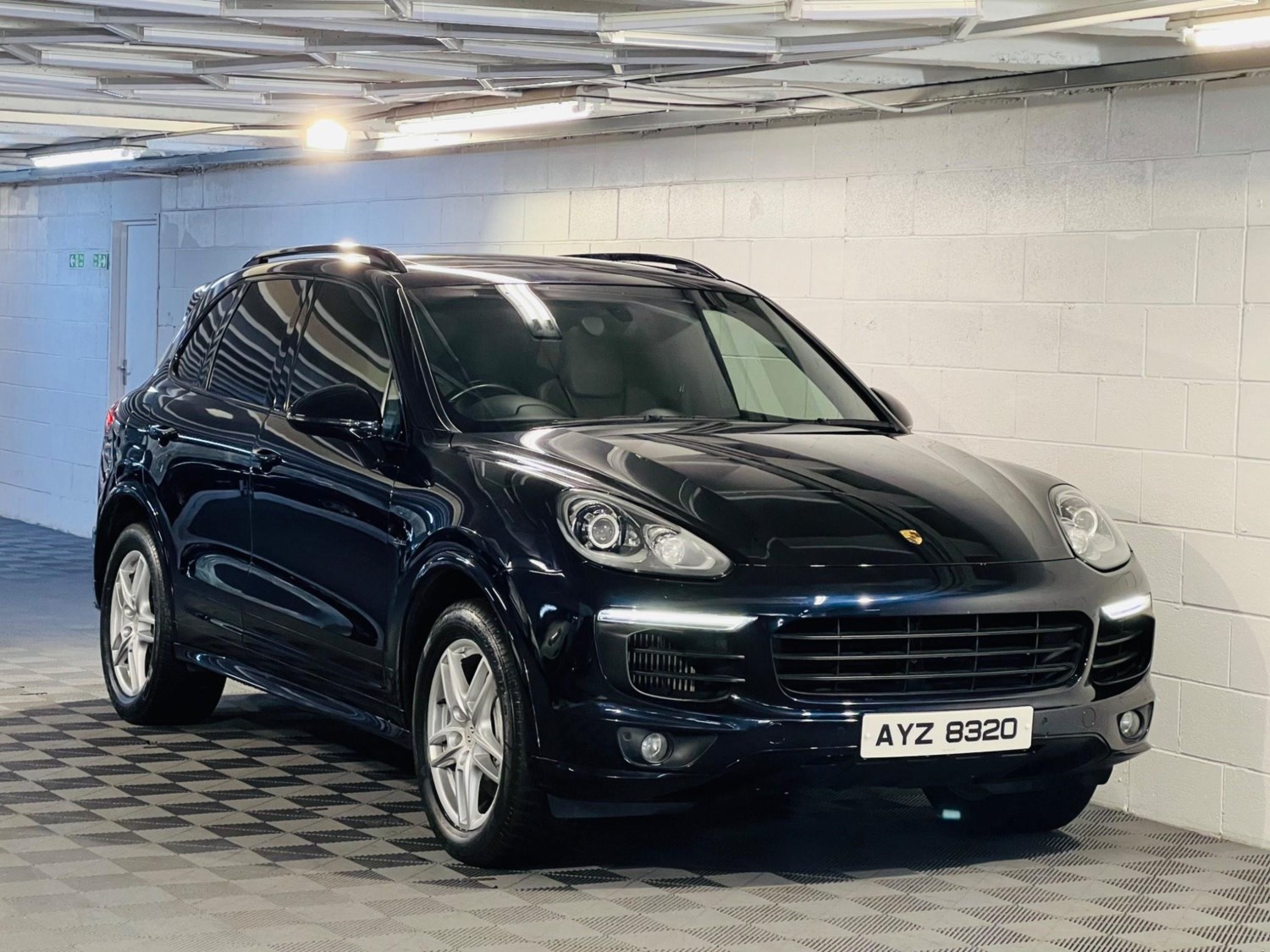 Porsche Cayenne Listing Image