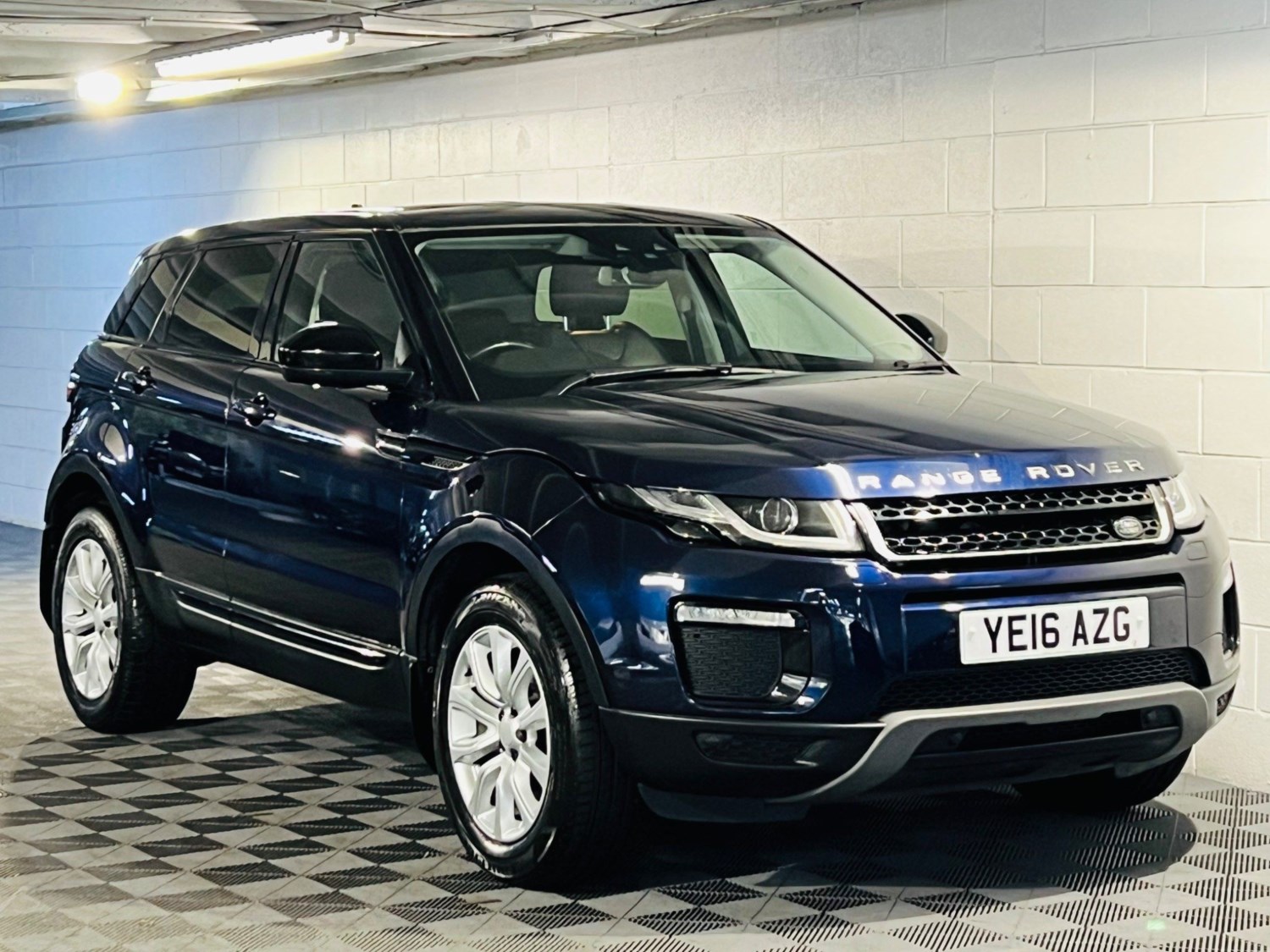 Land Rover Range Rover Evoque Listing Image