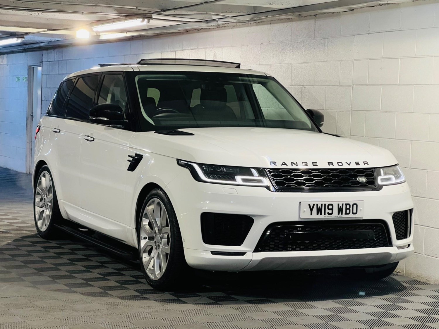 Land Rover Range Rover Sport Listing Image