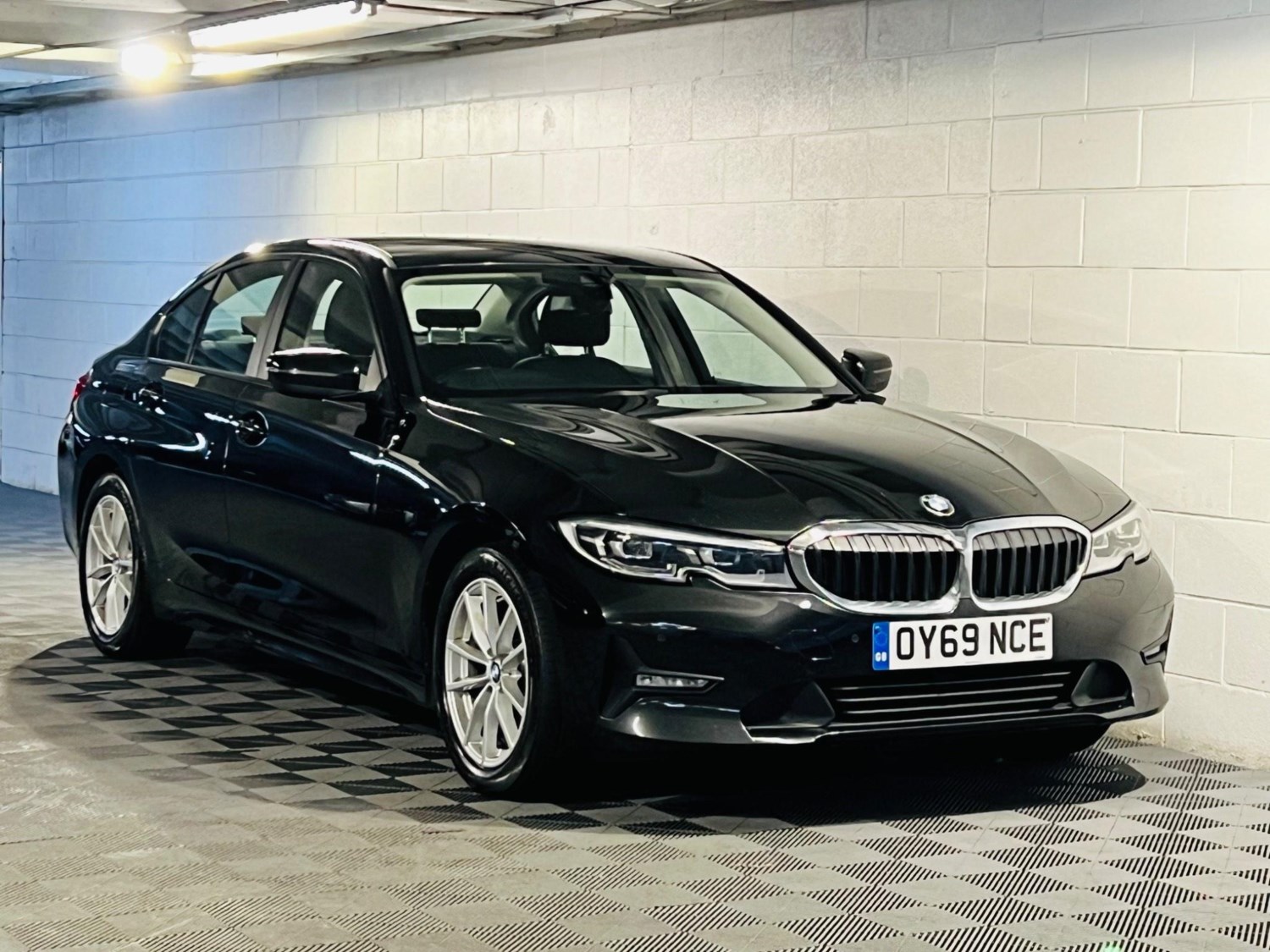 BMW 3 Series Listing Image