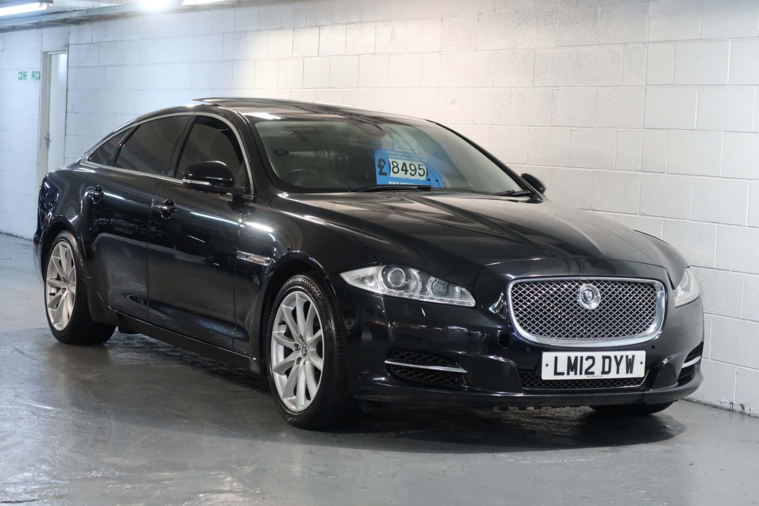 Jaguar XJ Listing Image