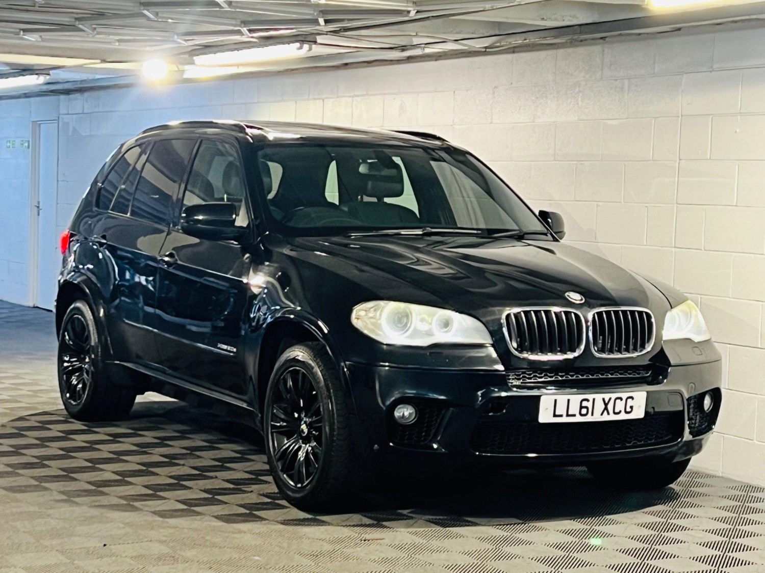 BMW X5 Listing Image