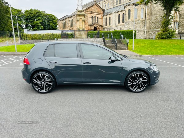 Volkswagen Golf Listing Image