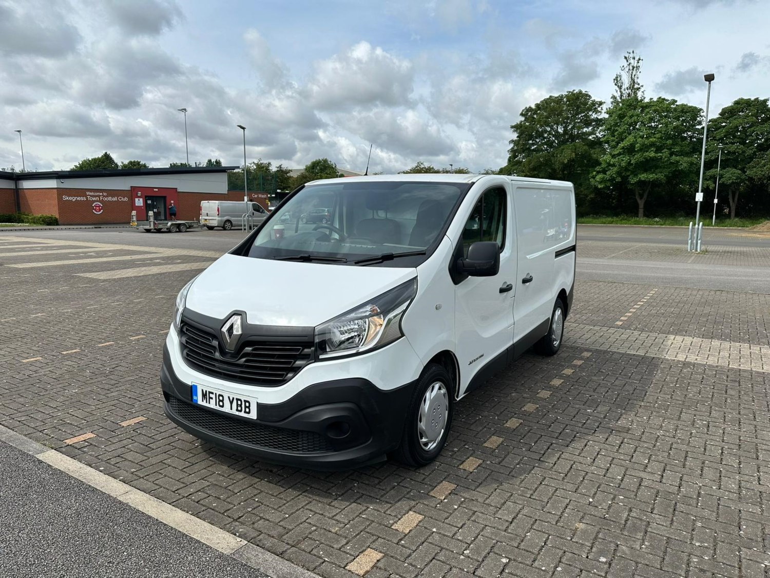 Renault Trafic Listing Image